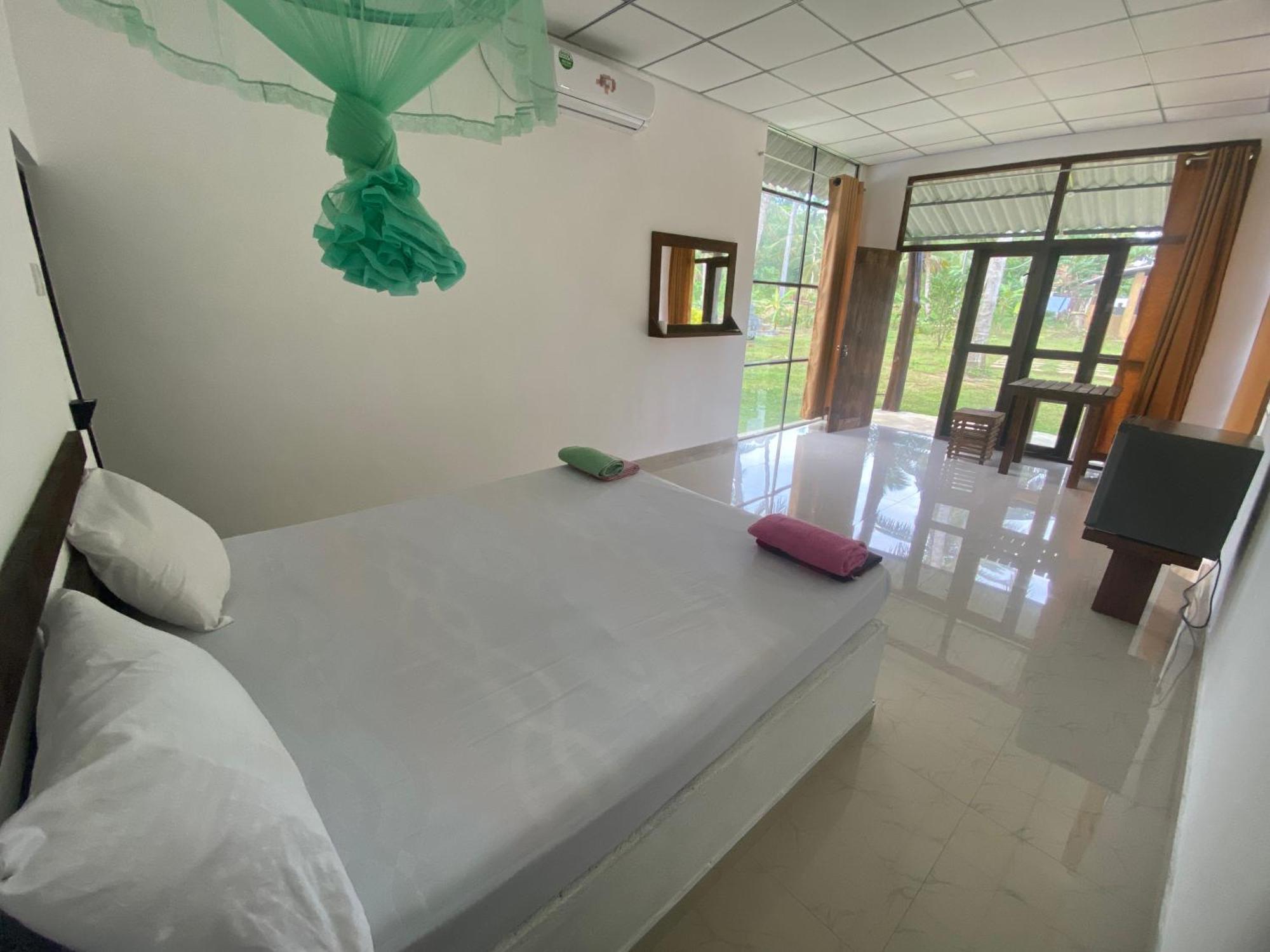 Paramount Safari Cottage Udawalawe Exterior foto